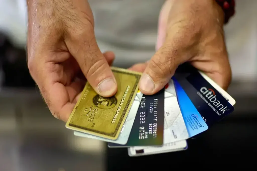 Dicas para escolher o melhor cartão de crédito para suas necessidades